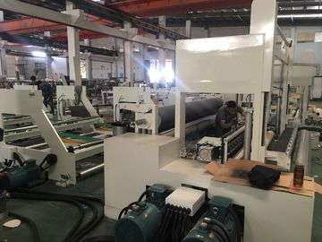 ประเภท Pneuamtic Jumbo Roll Slitting และ กรอกลับ Machine Shaft Air ความจุสูง